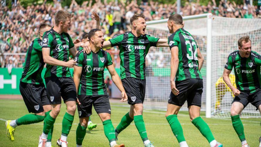 德国杯强弱对话：明斯特普鲁士主场迎战柏林赫塔，德乙保级队能否阻击德甲劲旅？